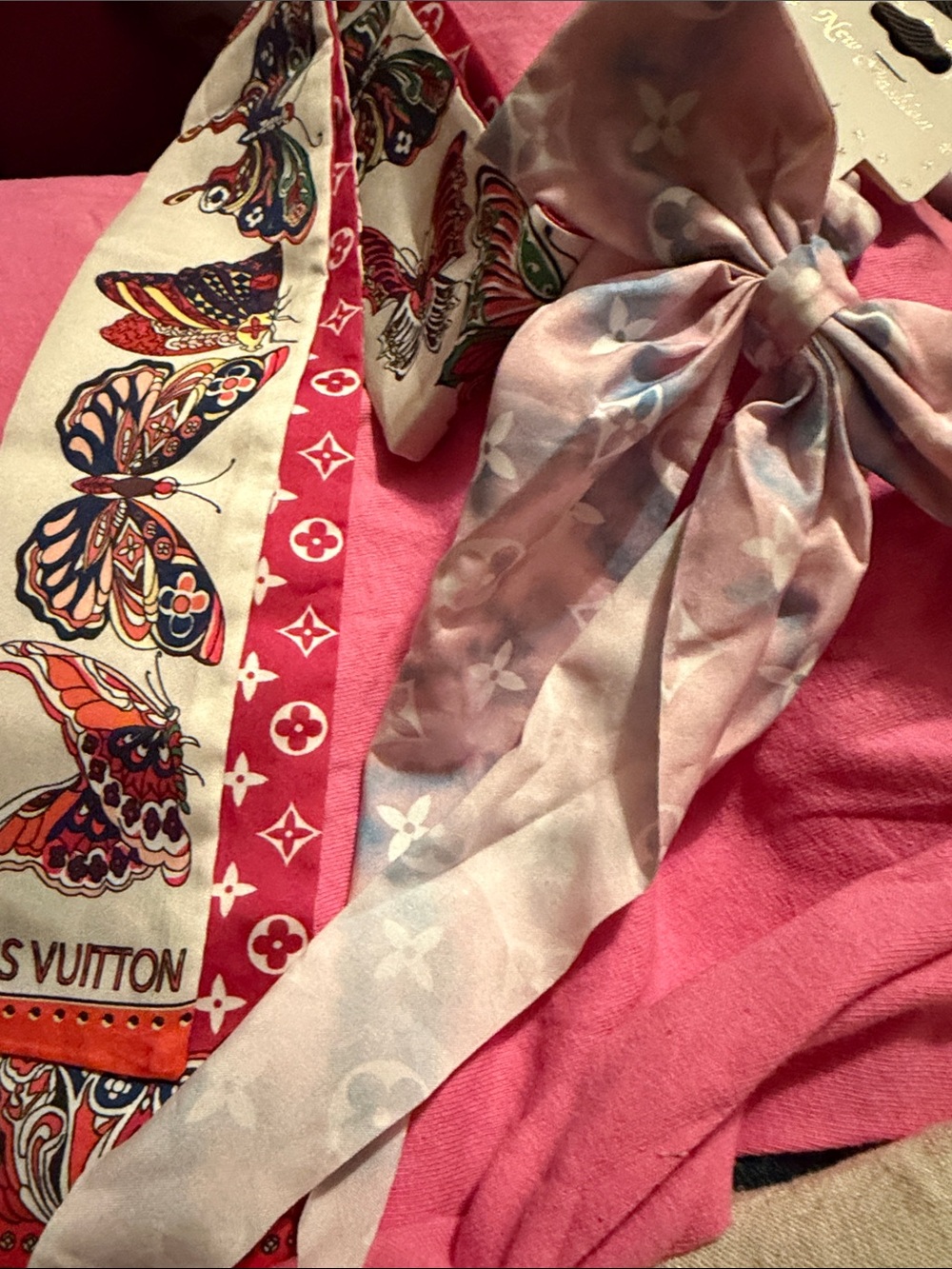 Pink and White Butterfly Silk Ribbon Scarf with pasted logo pony bow
